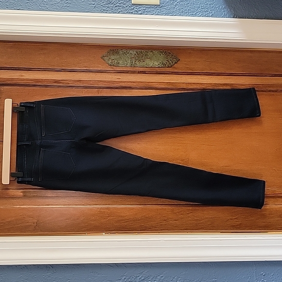 *BLACK FRIDAY SALE* Joe's Flawless “The Honey” Jeans - Picture 6 of 12